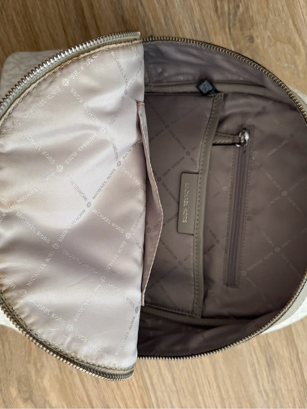 Michael Kors Kenly Medium Logo Backpack - Picture 4 of 5